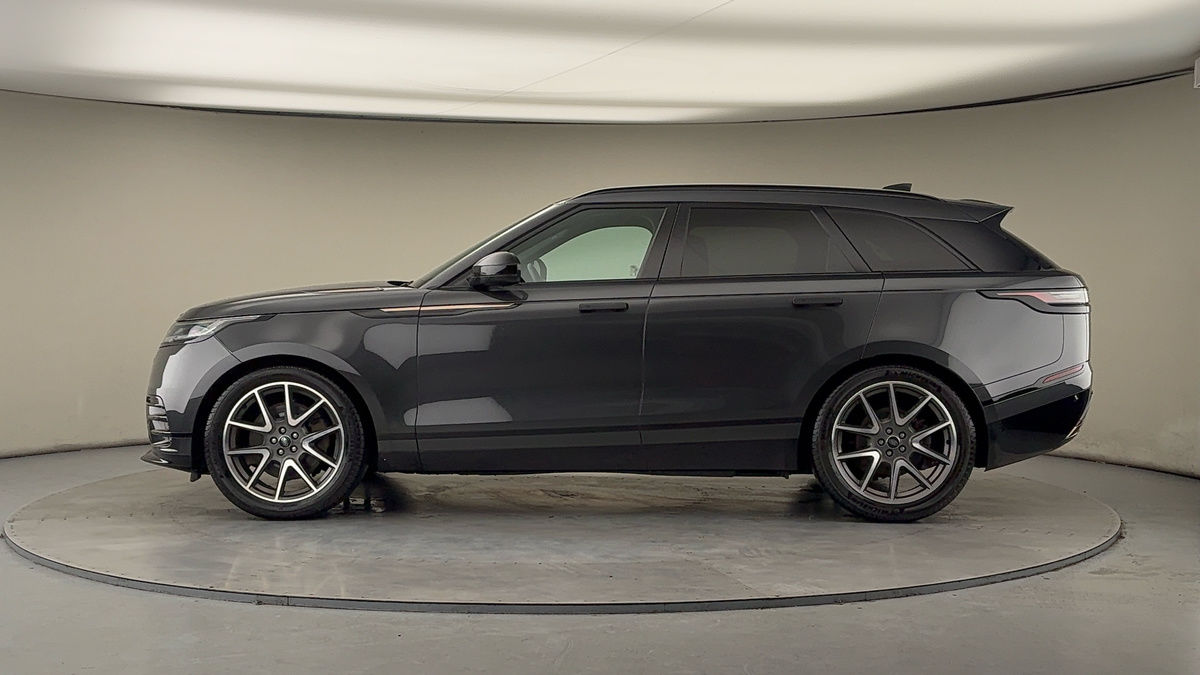 Land Rover Range Rover Velar Image 15