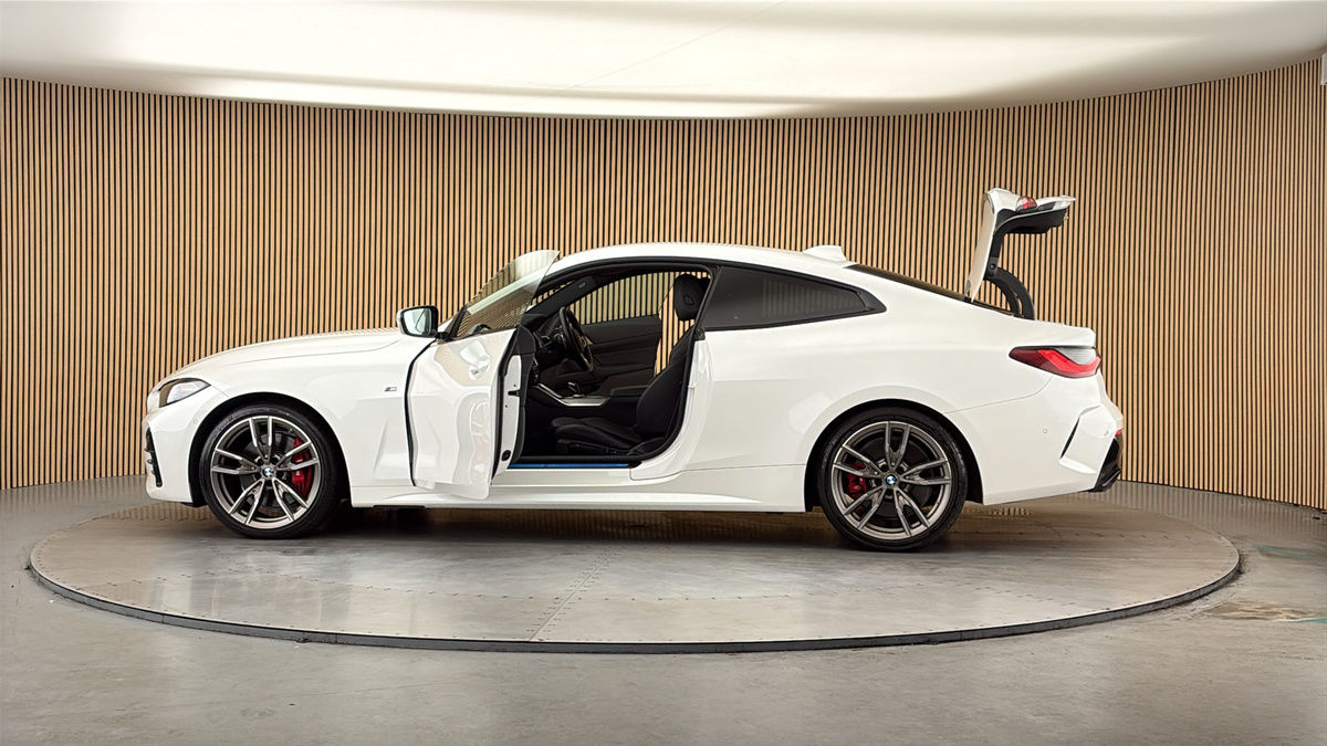 More views of BMW 4 Series