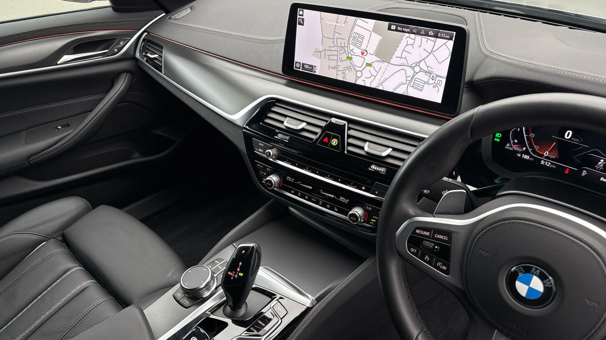 BMW 5 Series Image 18