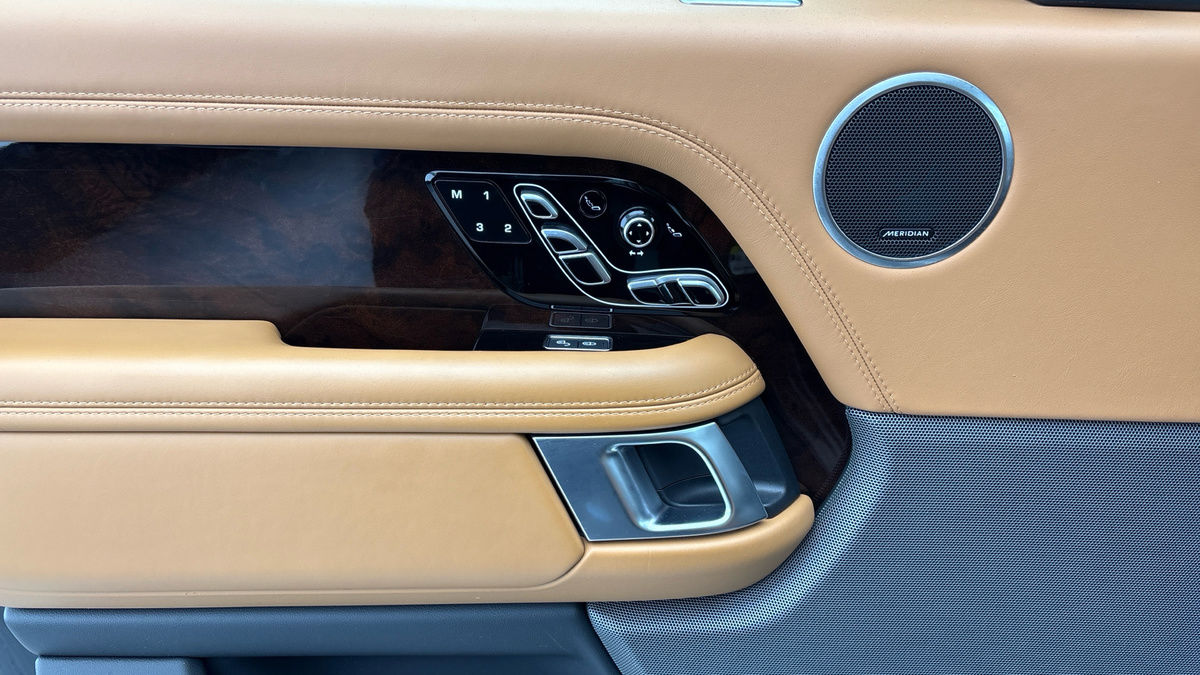 Land Rover Range Rover Image 19