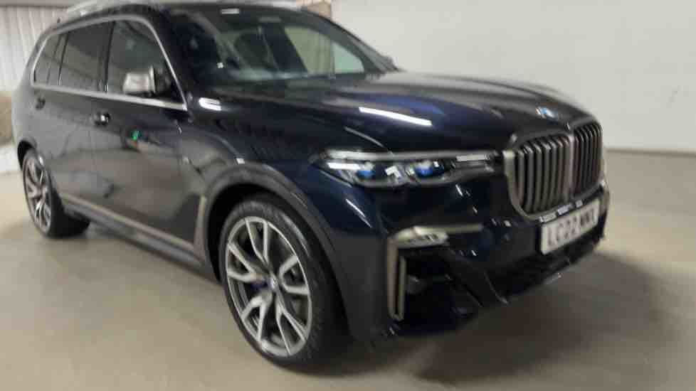 More views of BMW X7