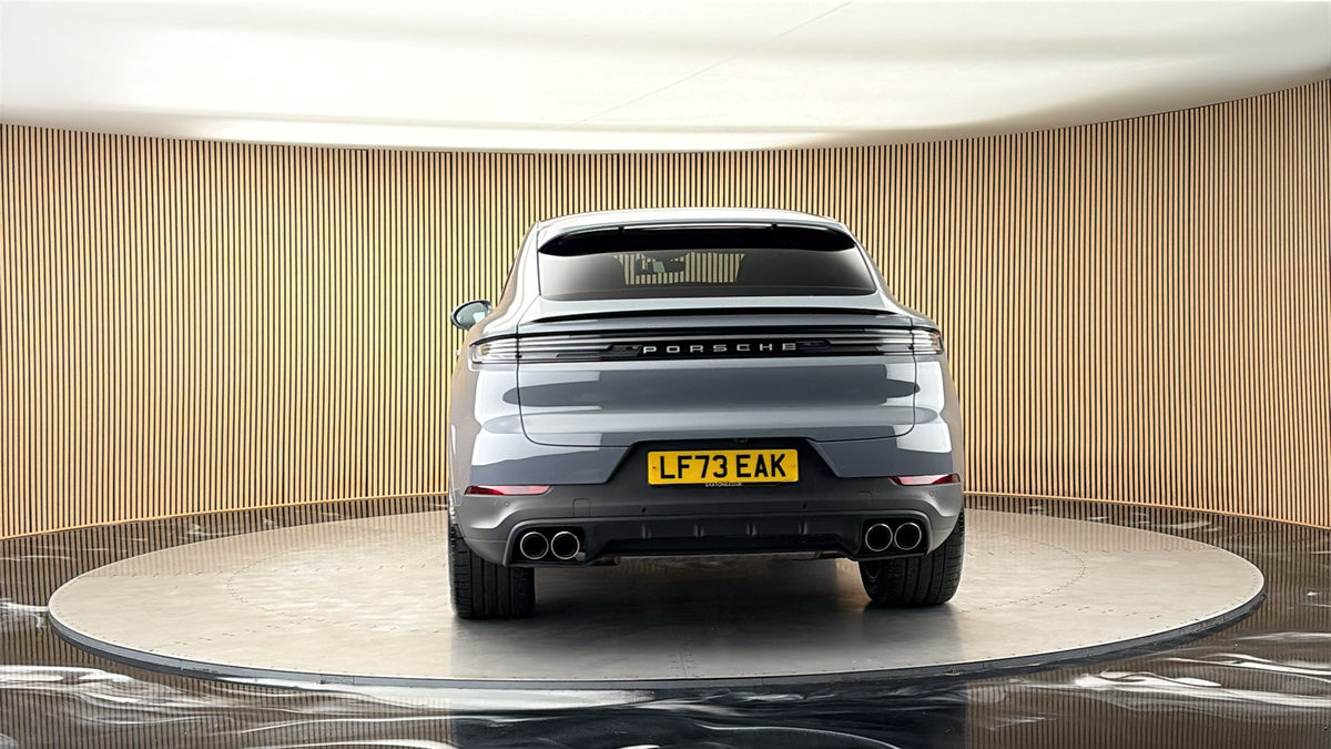 More views of Porsche Cayenne