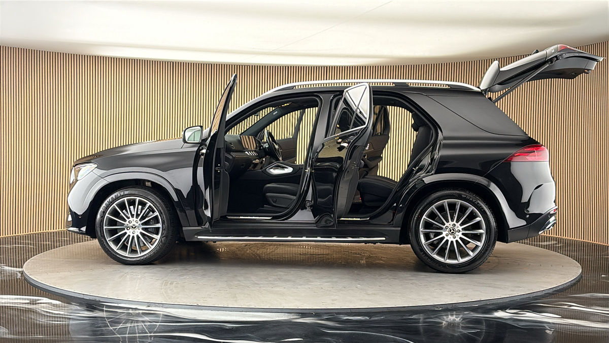 More views of Mercedes-Benz GLE