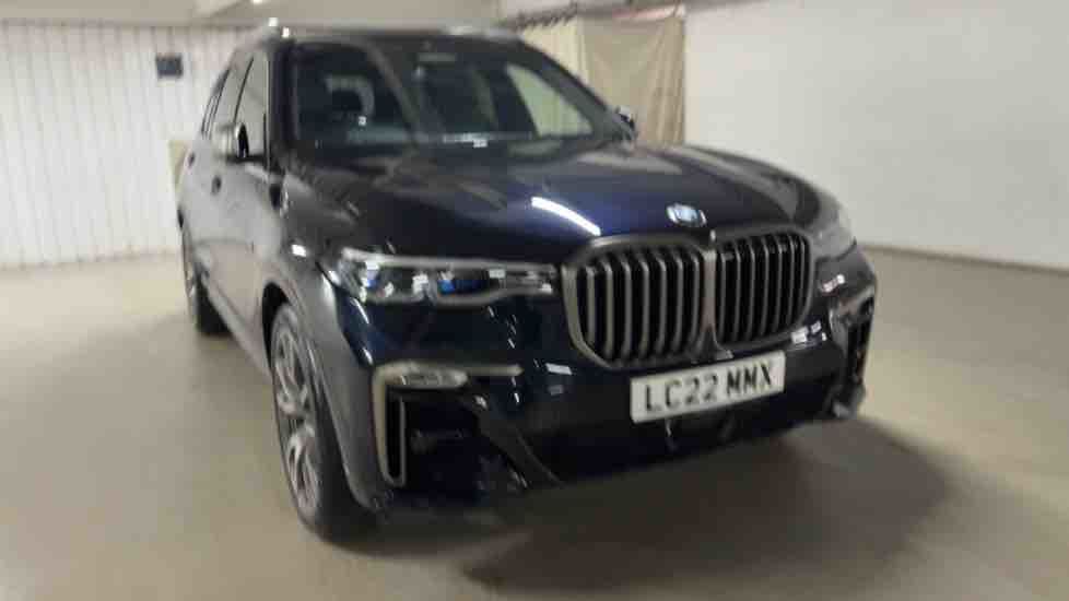 More views of BMW X7