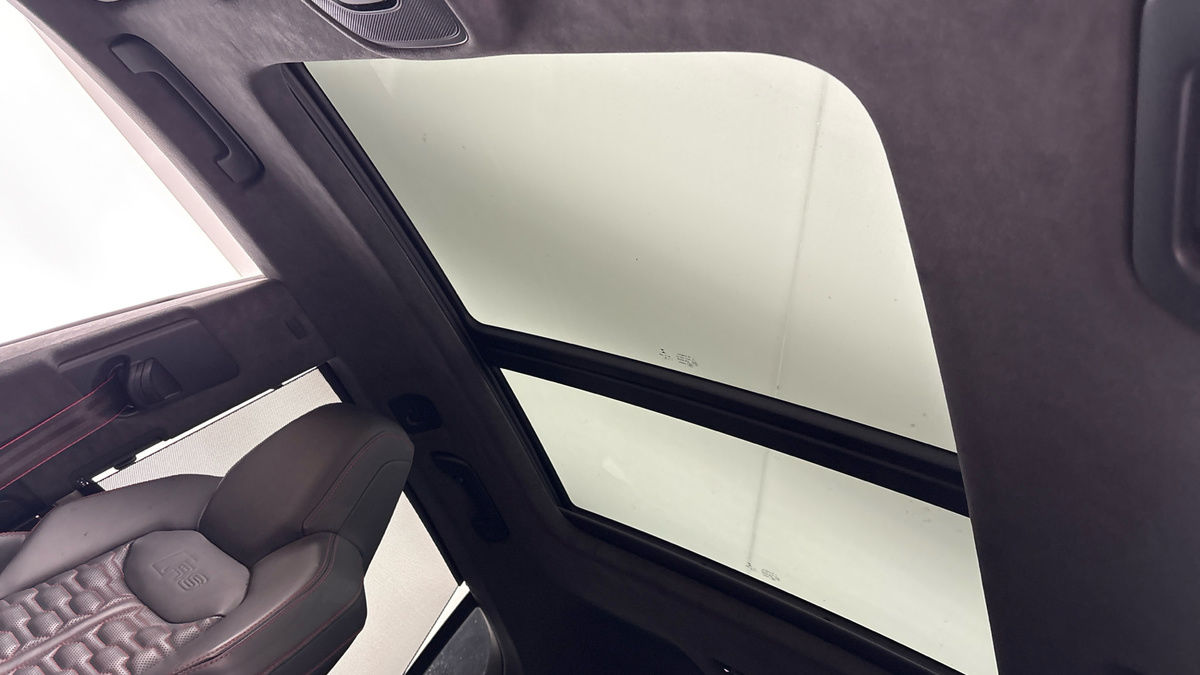 Audi RSQ8 Image 6