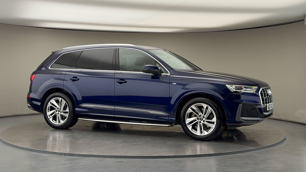 More views of Audi Q7