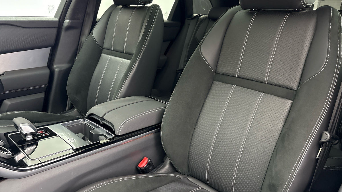 Land Rover Range Rover Velar Image 7