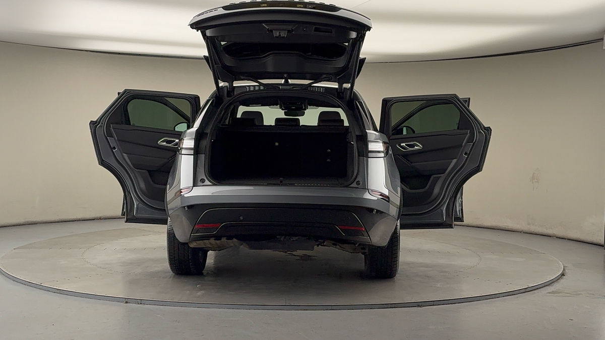 More views of Land Rover Range Rover Velar