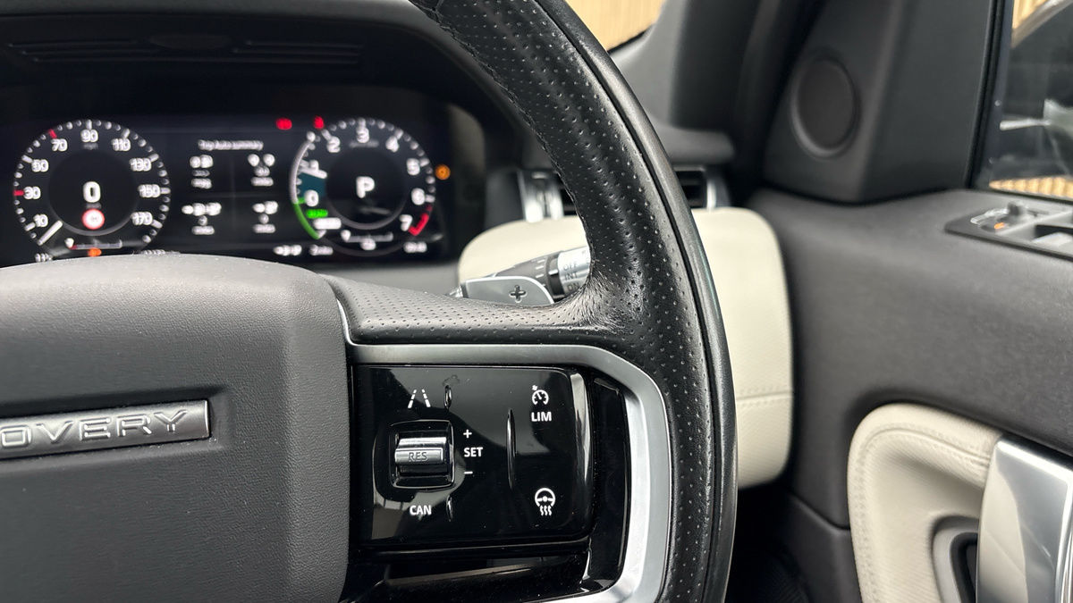 Land Rover Discovery Sport Image 14