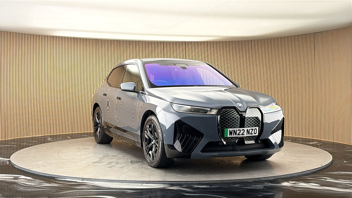 More views of BMW iX