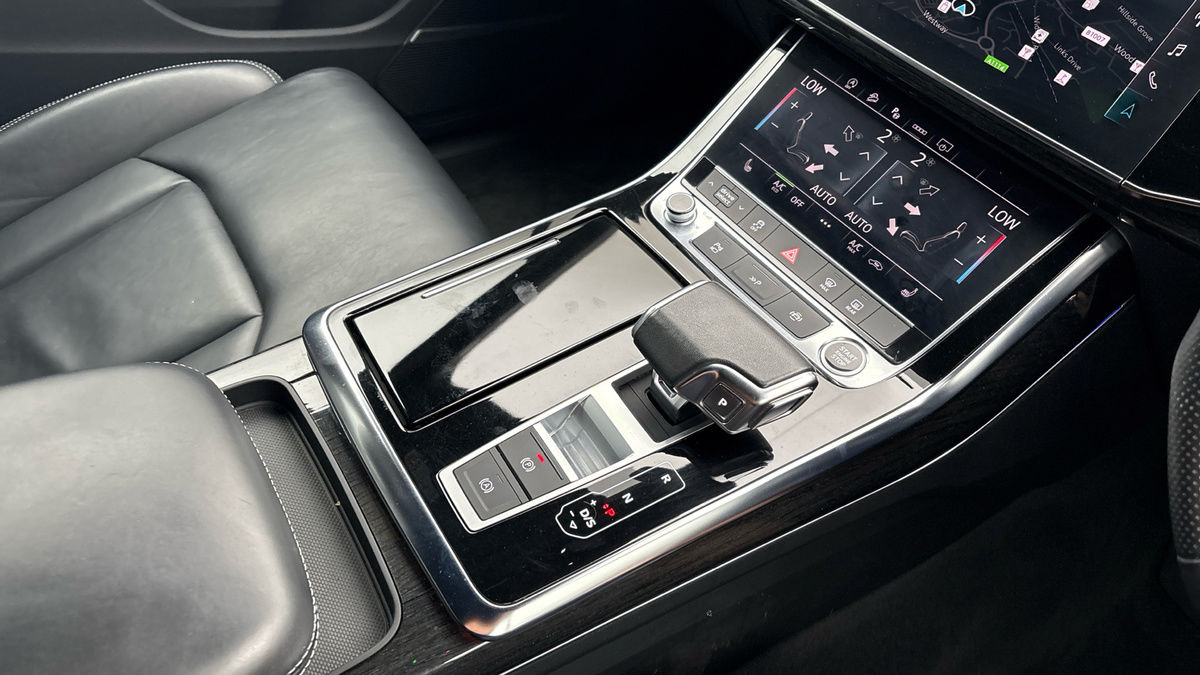 Audi Q7 Image 18