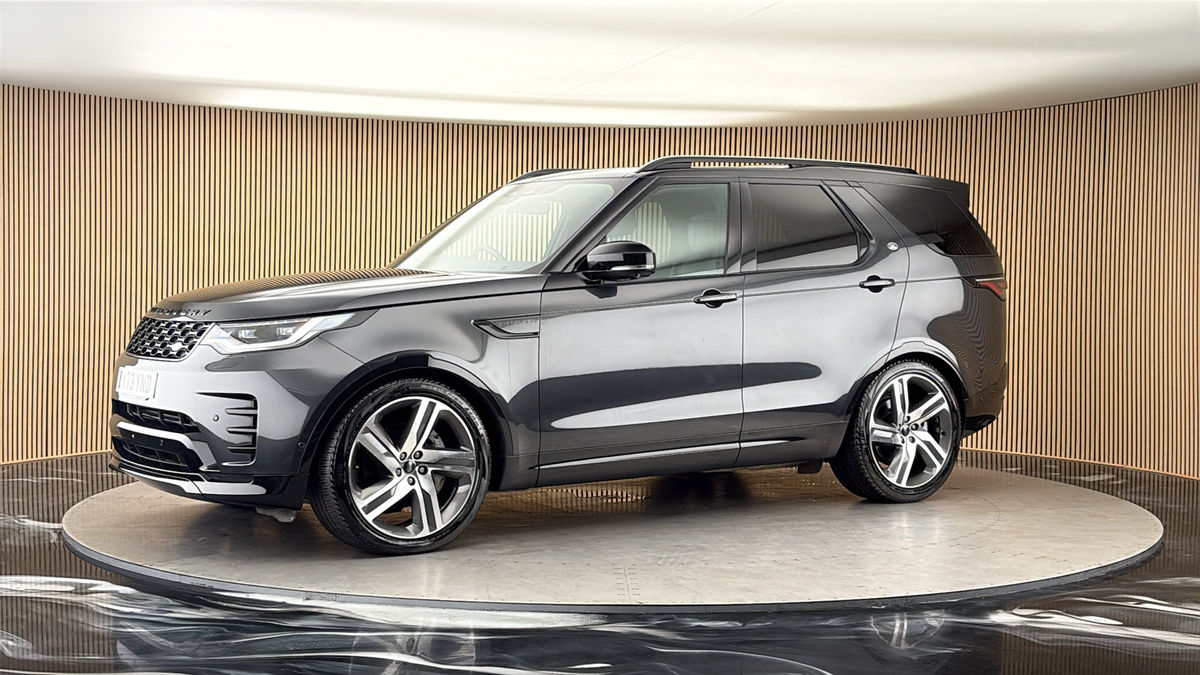 More views of Land Rover Discovery