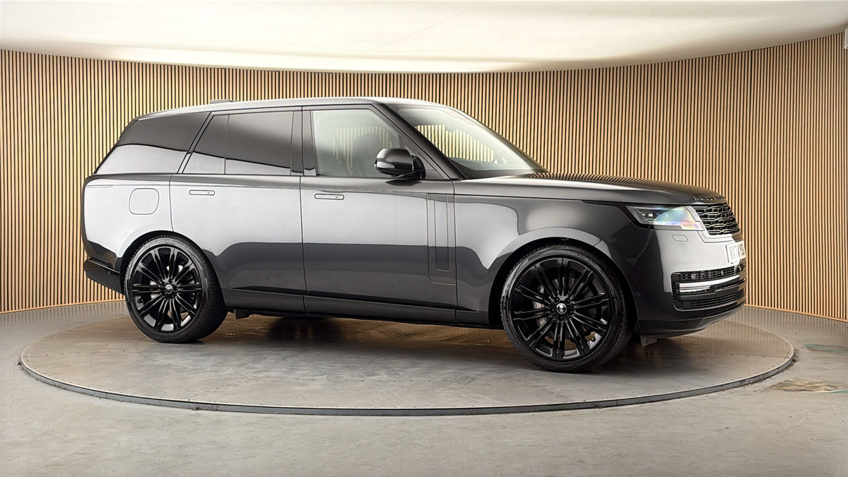 More views of Land Rover Range Rover
