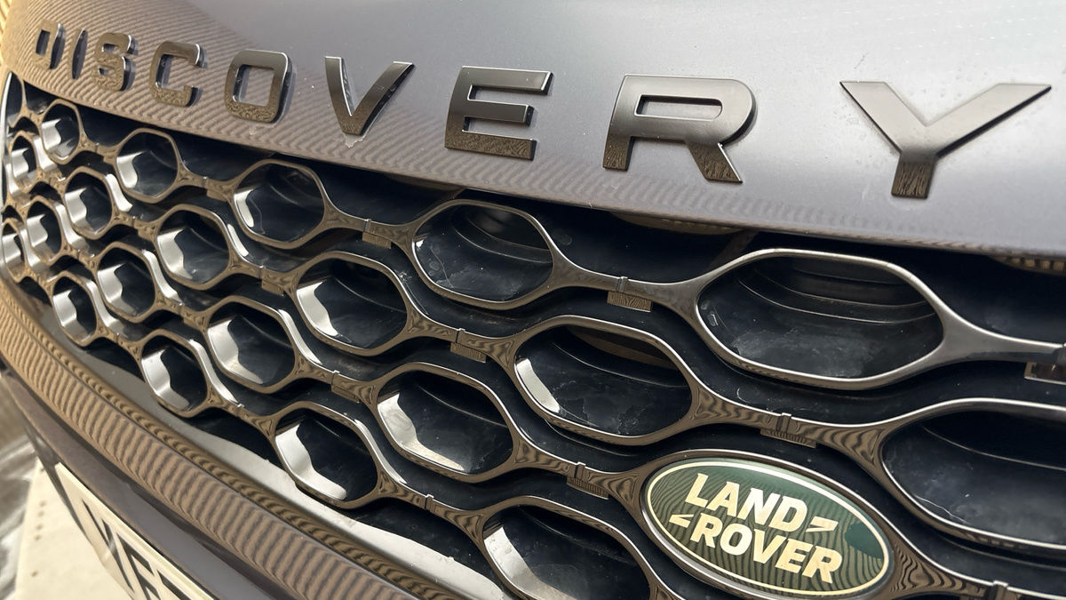 Land Rover Discovery Sport Image 24