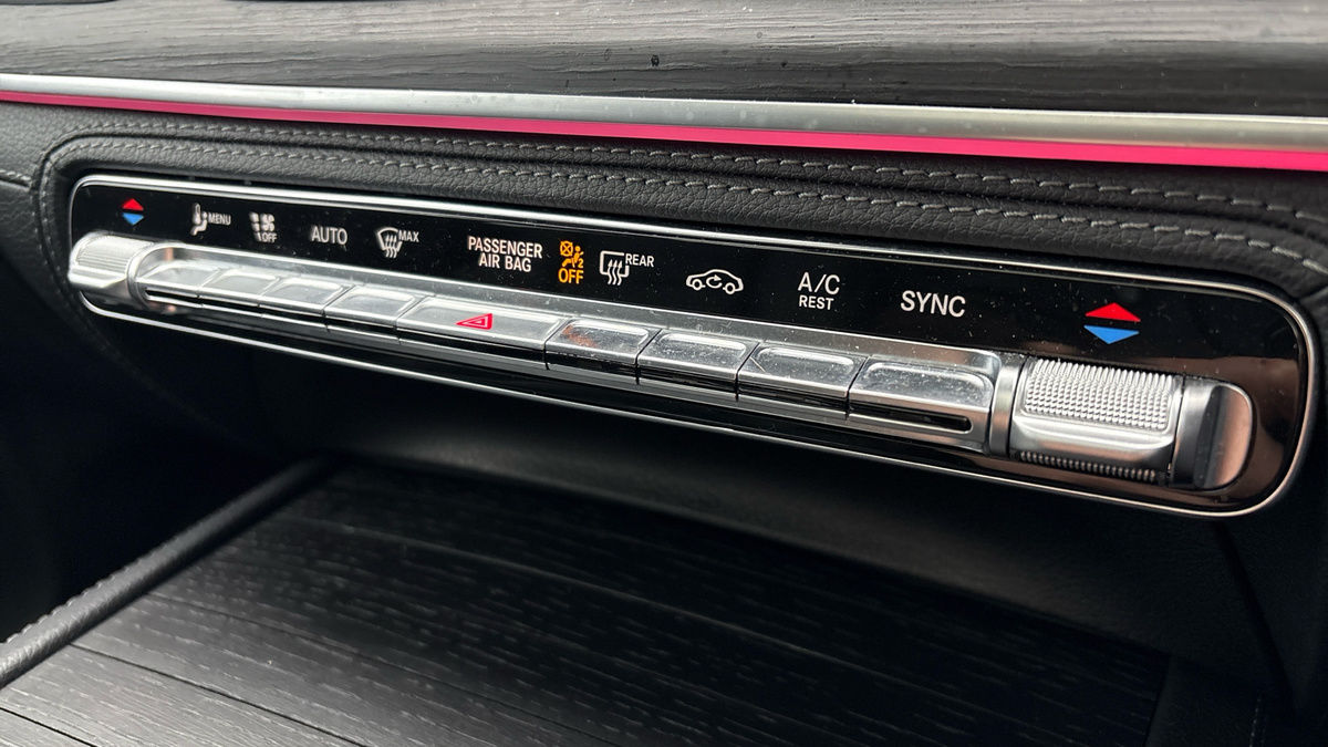 Mercedes-Benz GLE Image 26