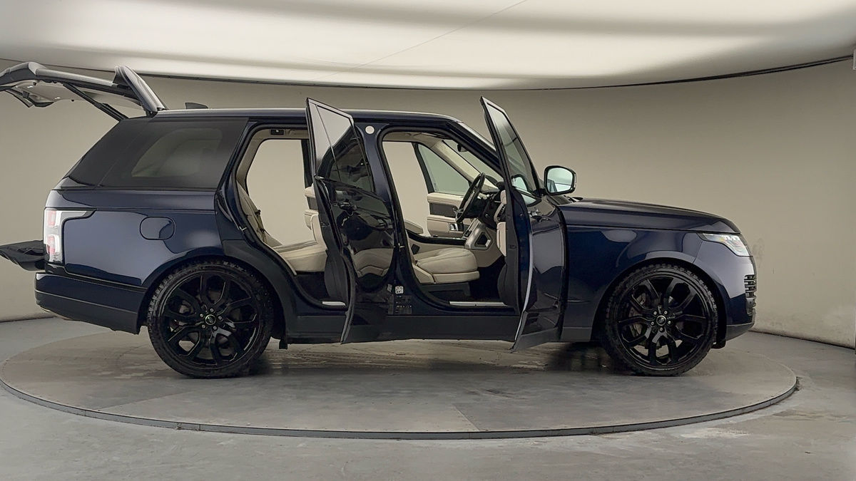 More views of Land Rover Range Rover