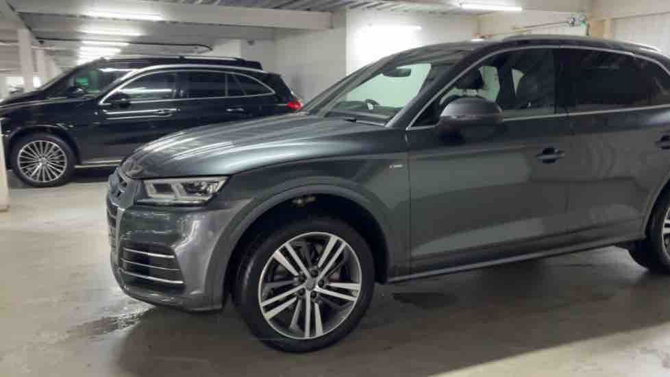More views of Audi Q5
