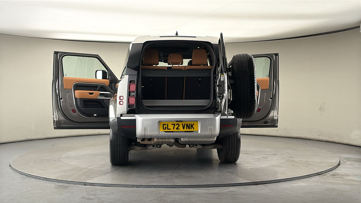 More views of Land Rover Defender 90