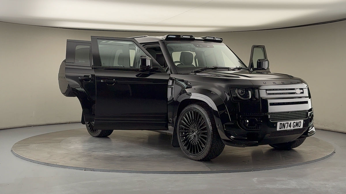 More views of Land Rover Defender 110