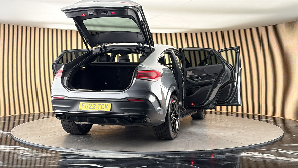 More views of Mercedes-Benz GLE