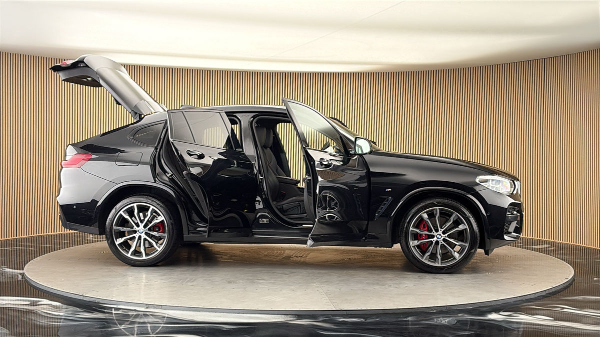 More views of BMW X4