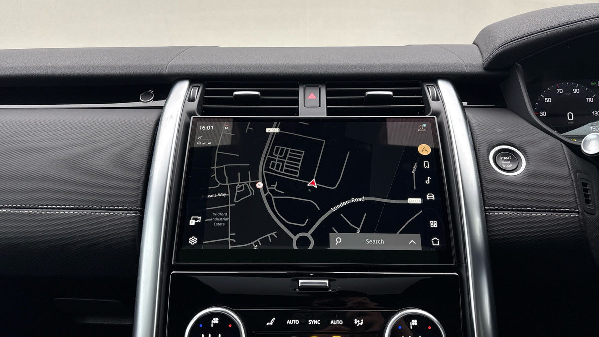 Land Rover Discovery Image 17