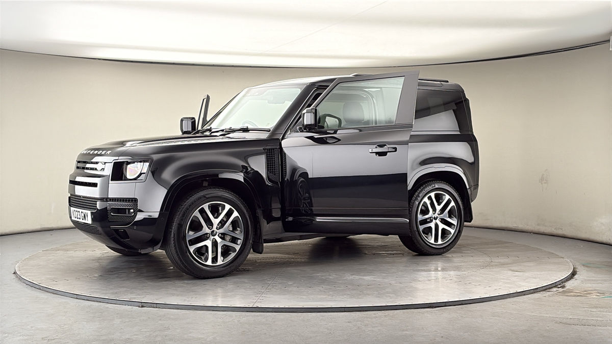 More views of Land Rover Defender 90