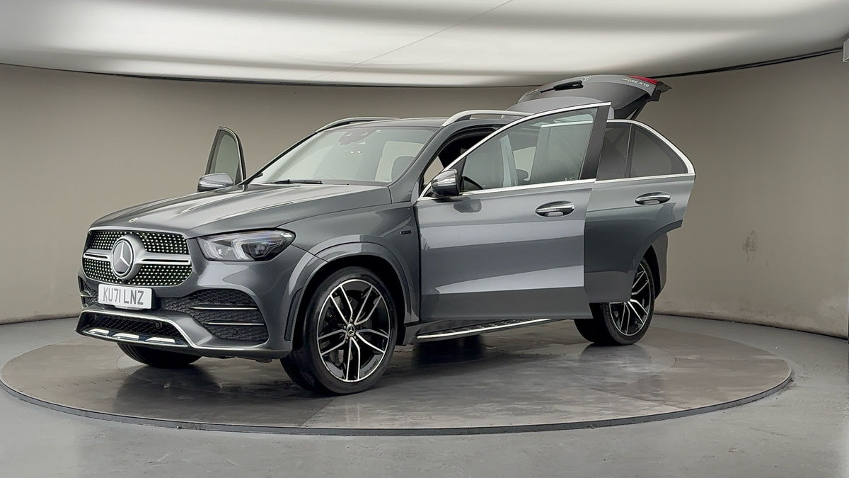 More views of Mercedes-Benz GLE