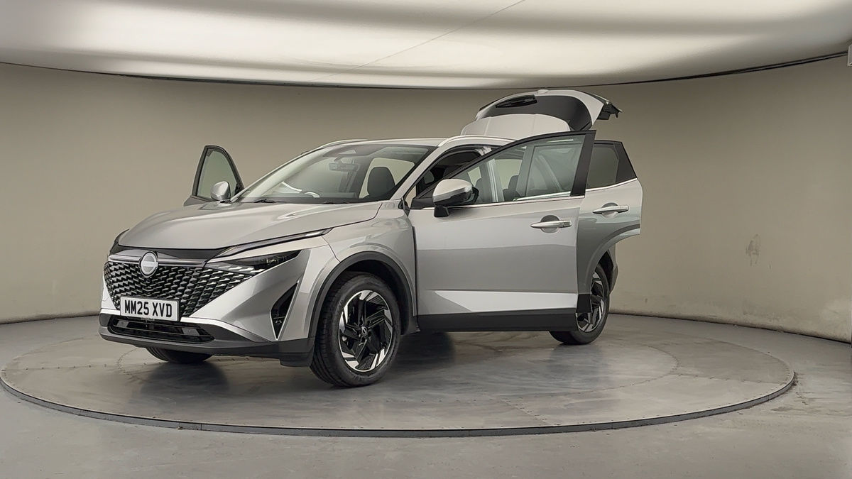 More views of Nissan Qashqai