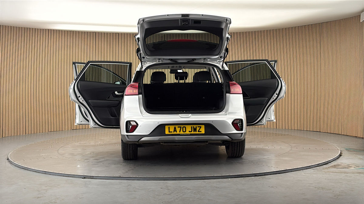 More views of Kia Niro