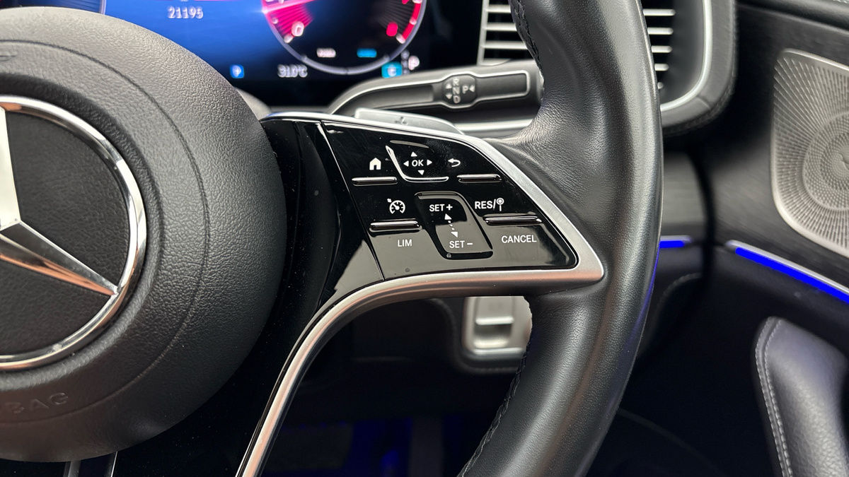 Mercedes-Benz GLE Image 14