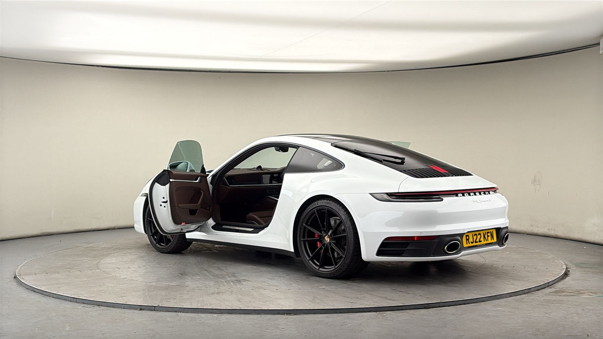 More views of Porsche 911