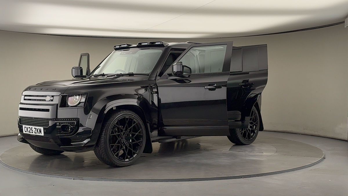 More views of Land Rover Defender 110