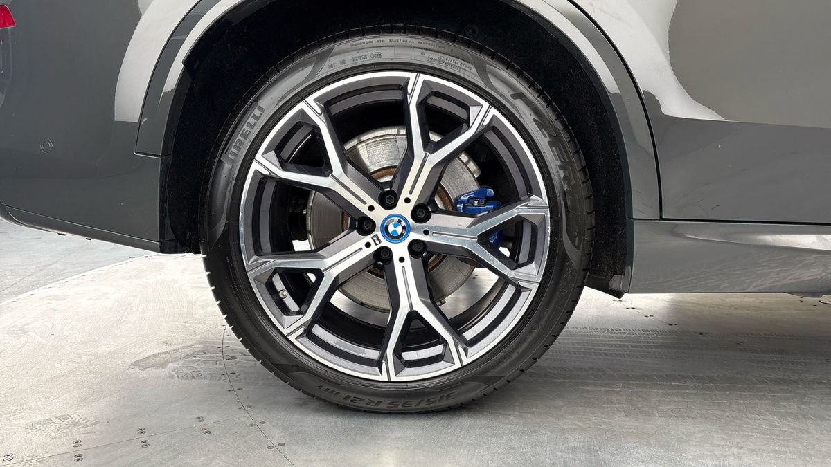 BMW X5 Image 10