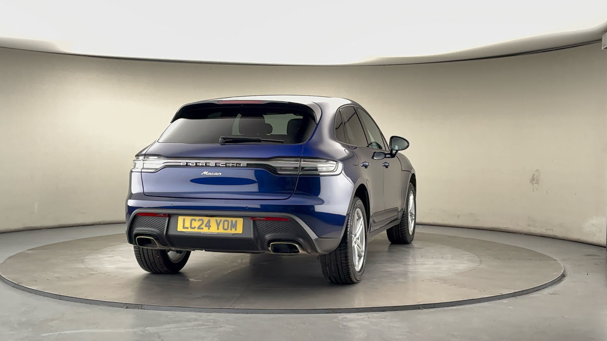 More views of Porsche Macan