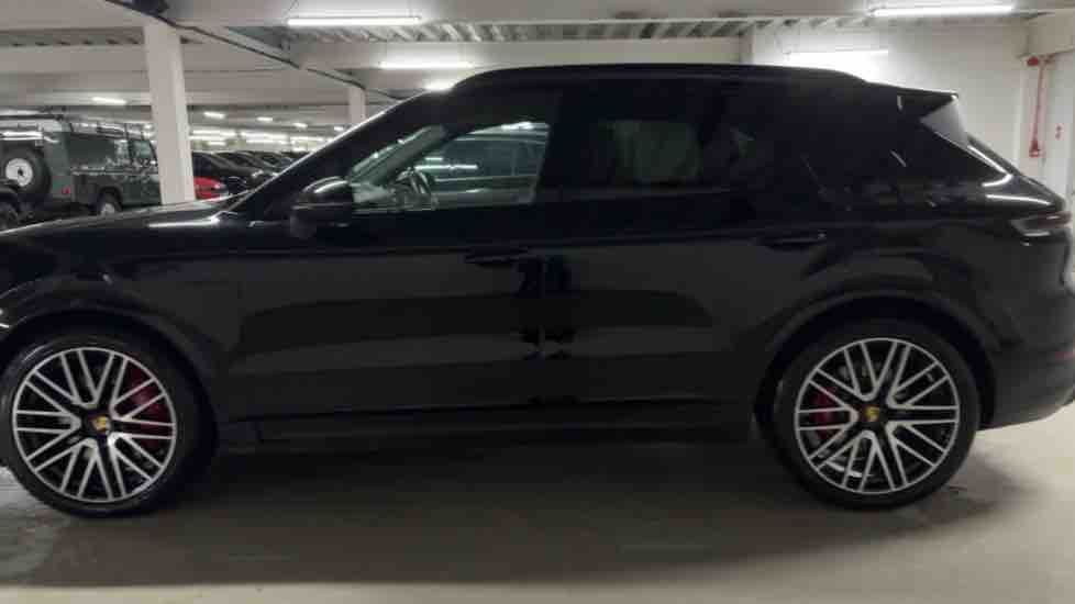 More views of Porsche Cayenne