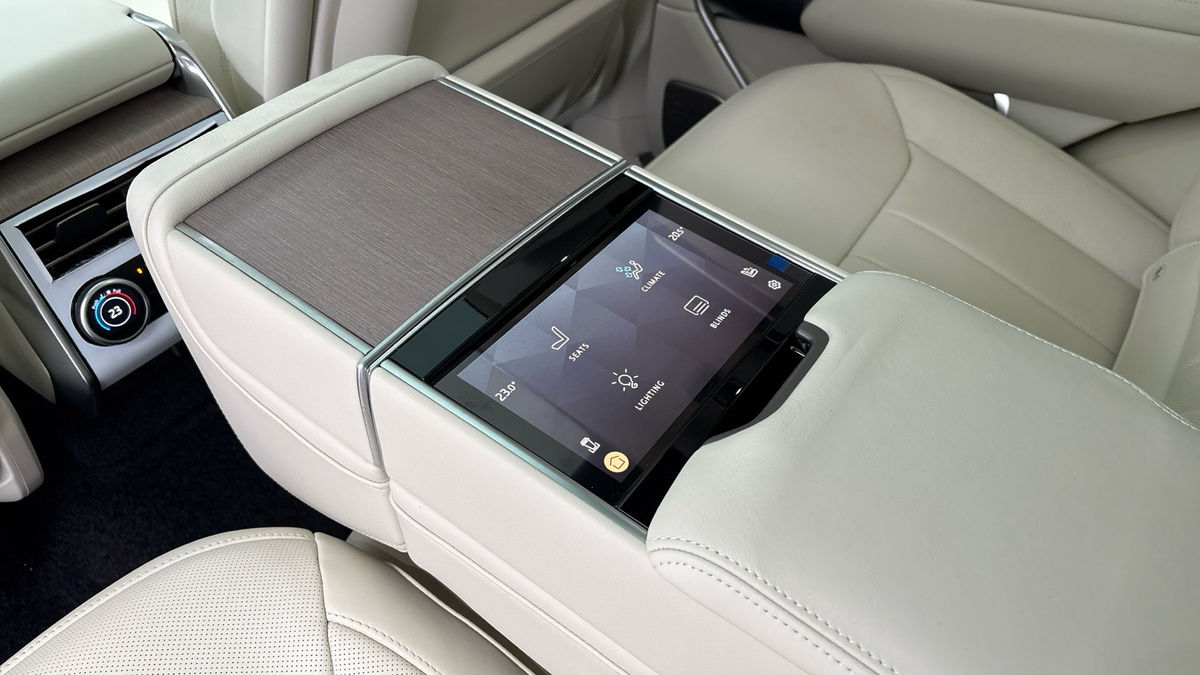 Land Rover Range Rover Image 31
