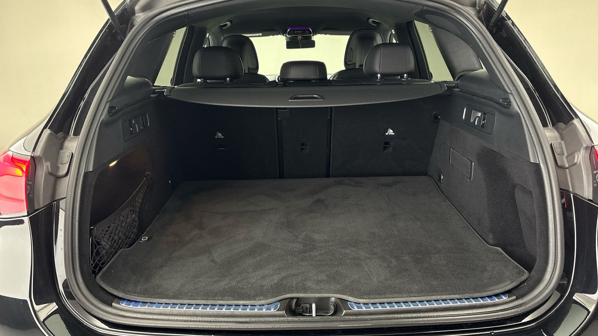 Mercedes-Benz GLC Image 11