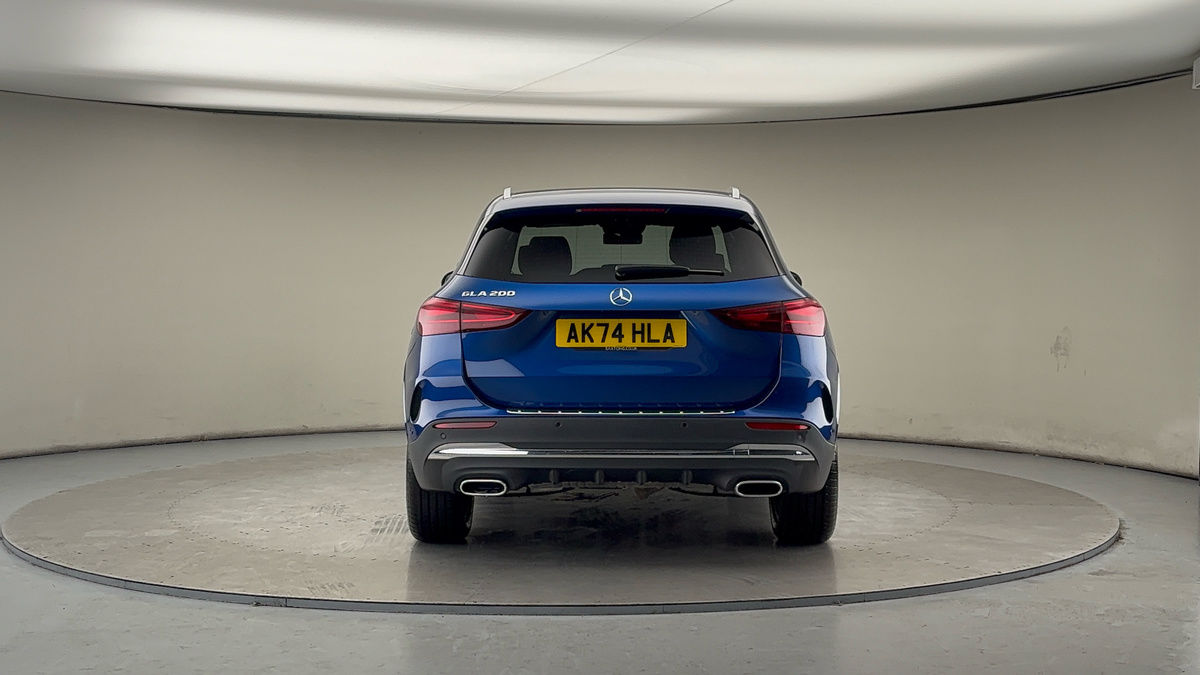 Mercedes-Benz GLA Image 4