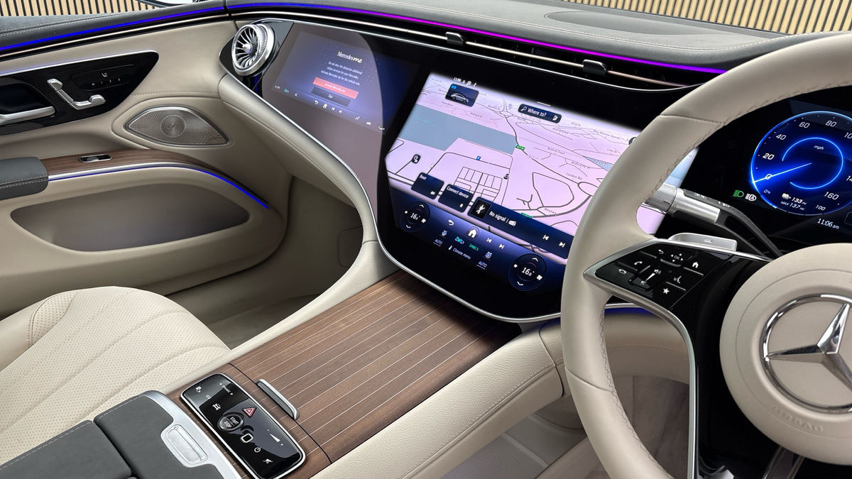 Mercedes-Benz EQS Image 18