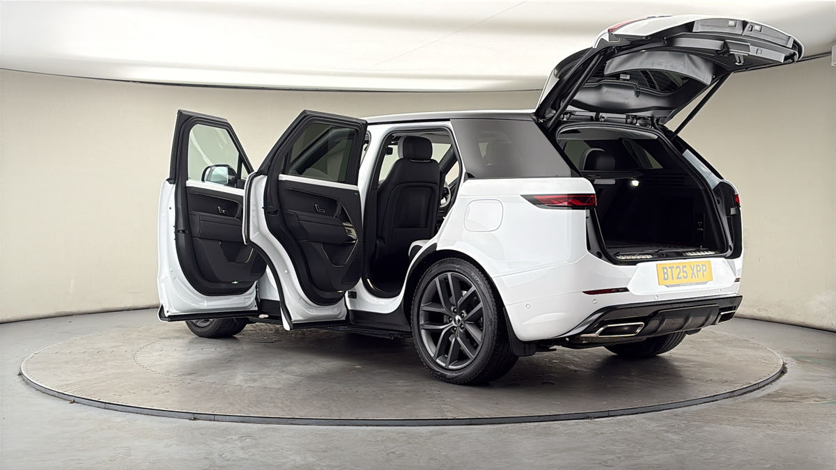 More views of Land Rover Range Rover Sport
