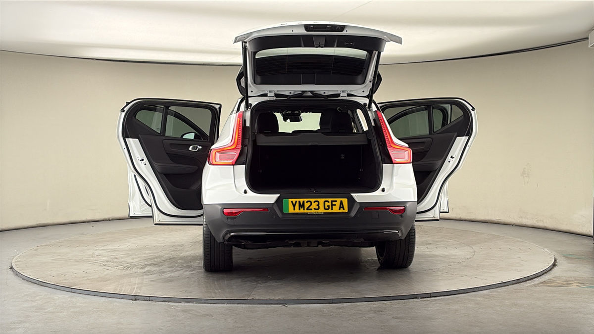 More views of Volvo XC40