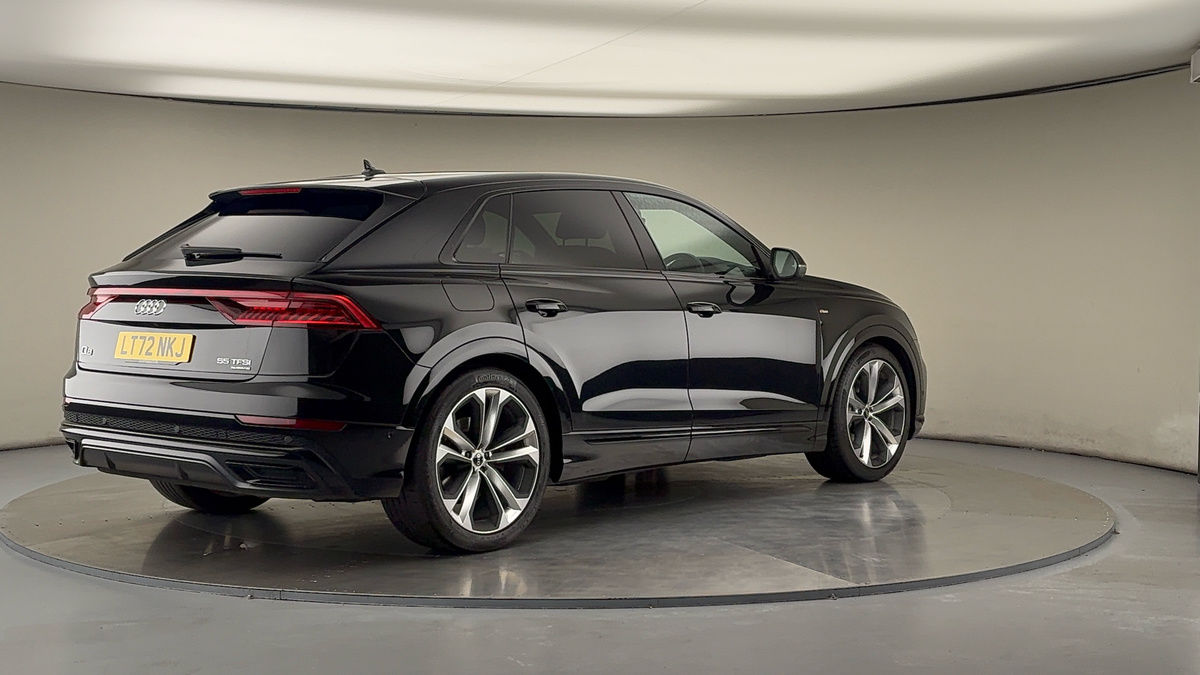 Audi Q8 Image 21