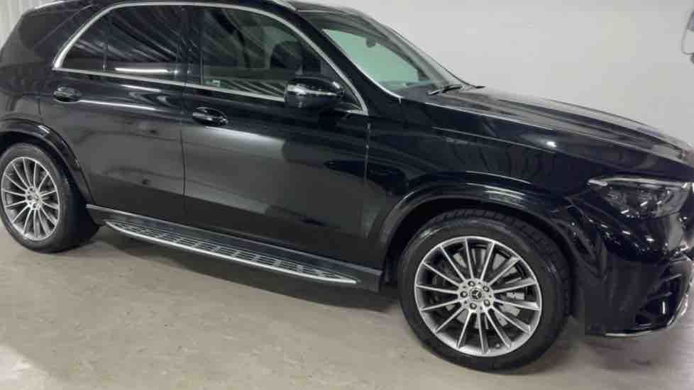 More views of Mercedes-Benz GLE