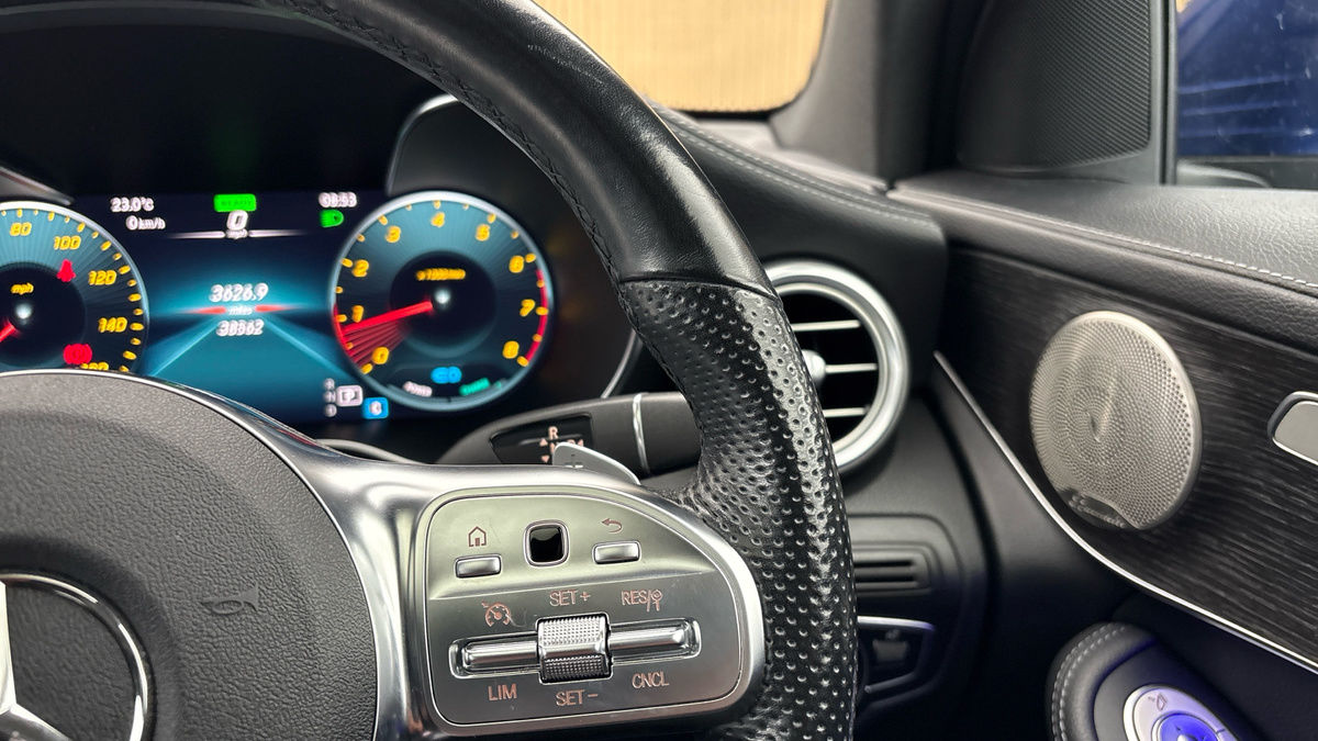 Mercedes-Benz GLC Image 14