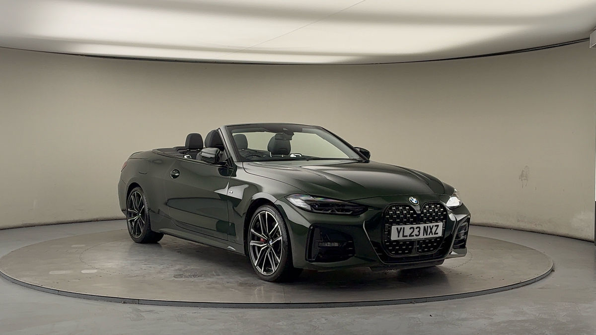 BMW 4 Series Sticky Header Image