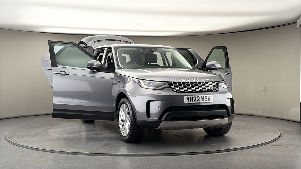 More views of Land Rover Discovery