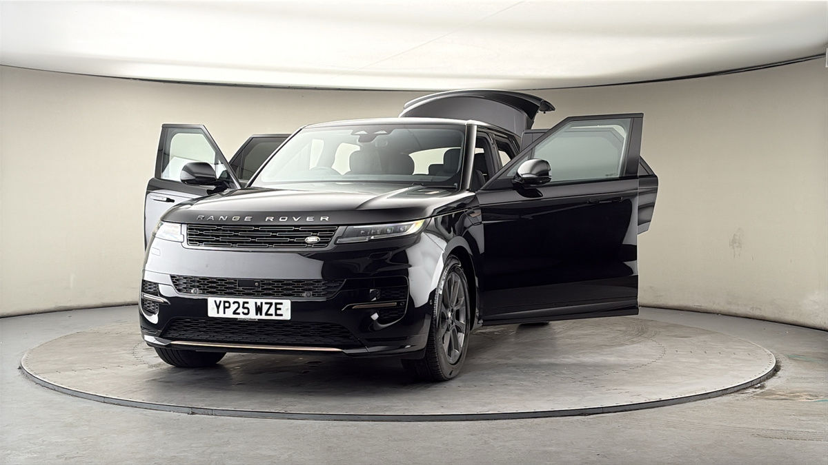 More views of Land Rover Range Rover Sport