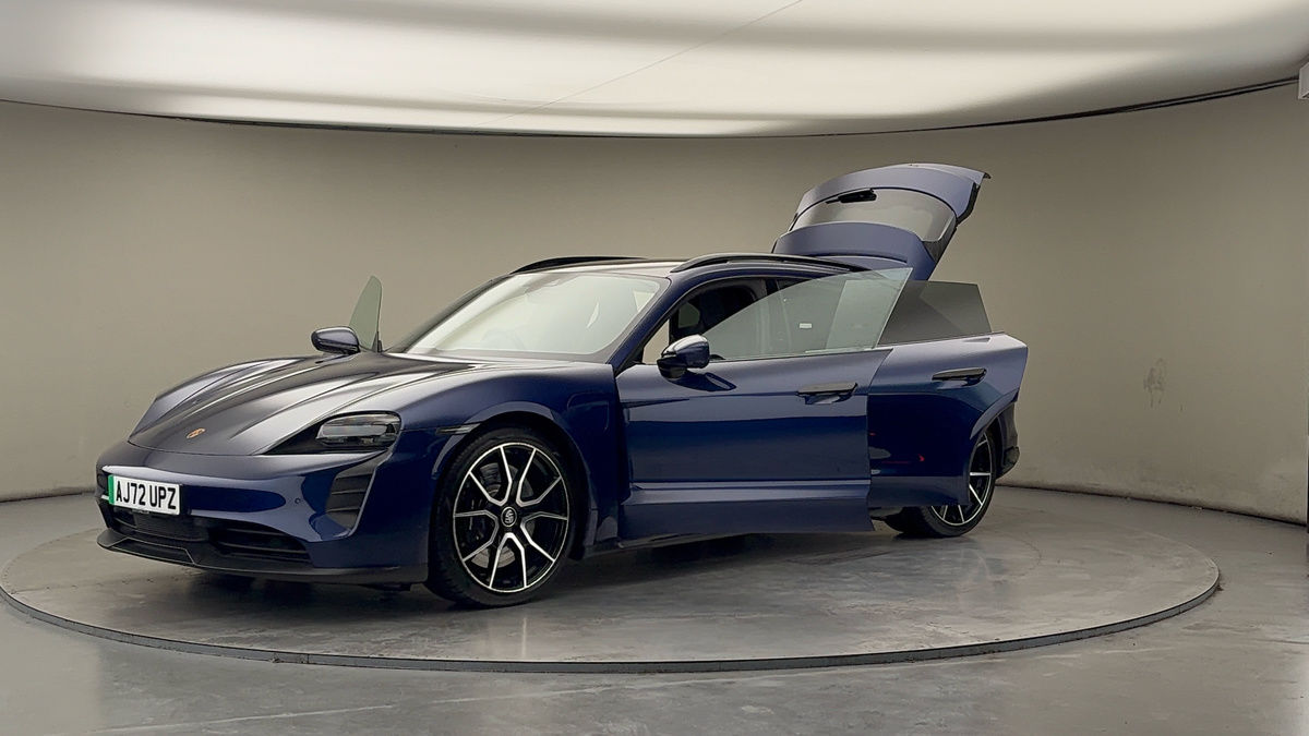 Porsche Taycan Image 23