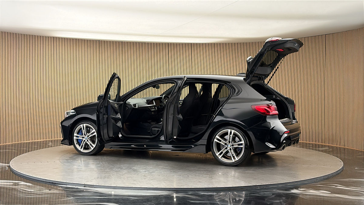 More views of BMW 1 Series